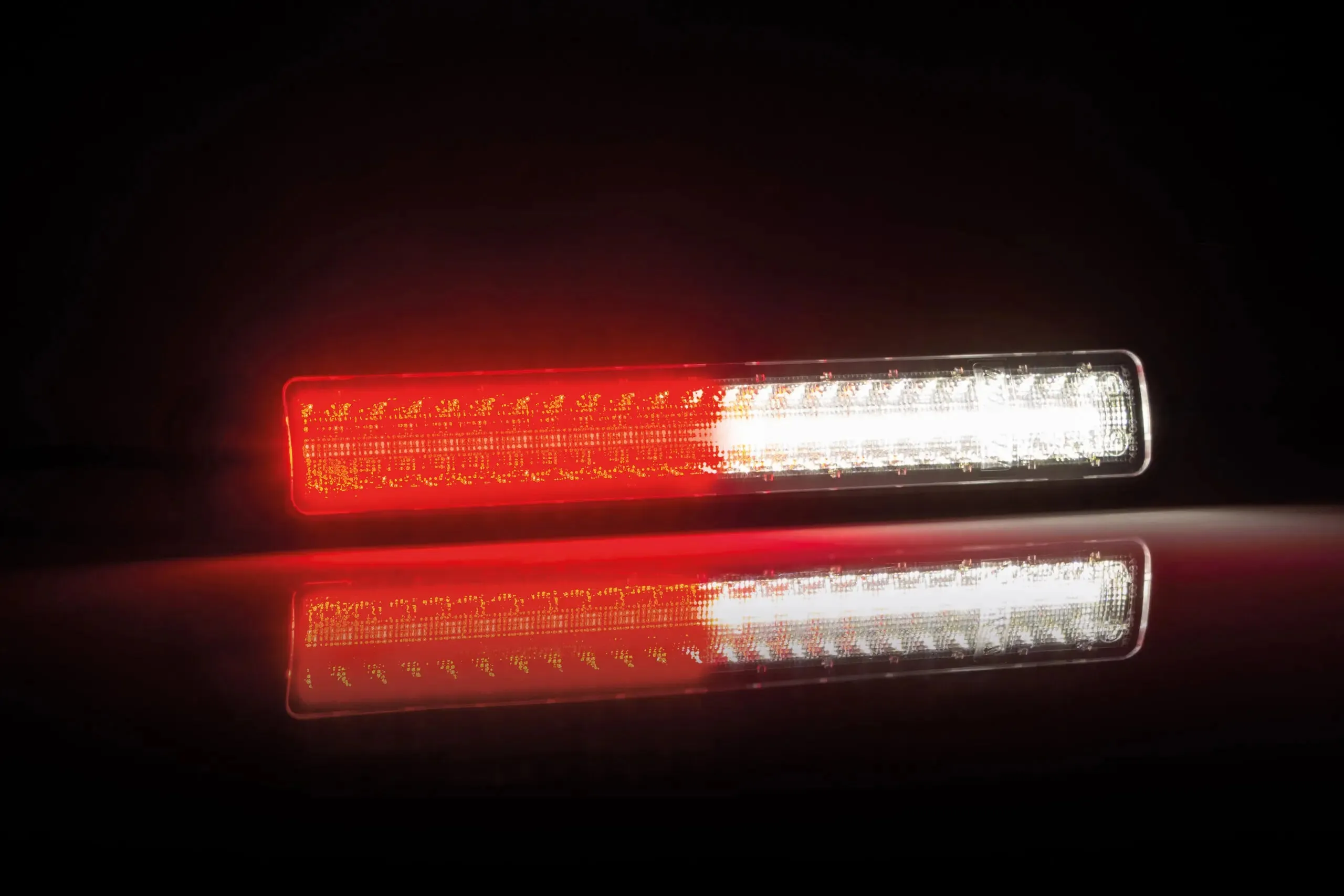 Fristom Rear Strip Light with Fog & Reverse