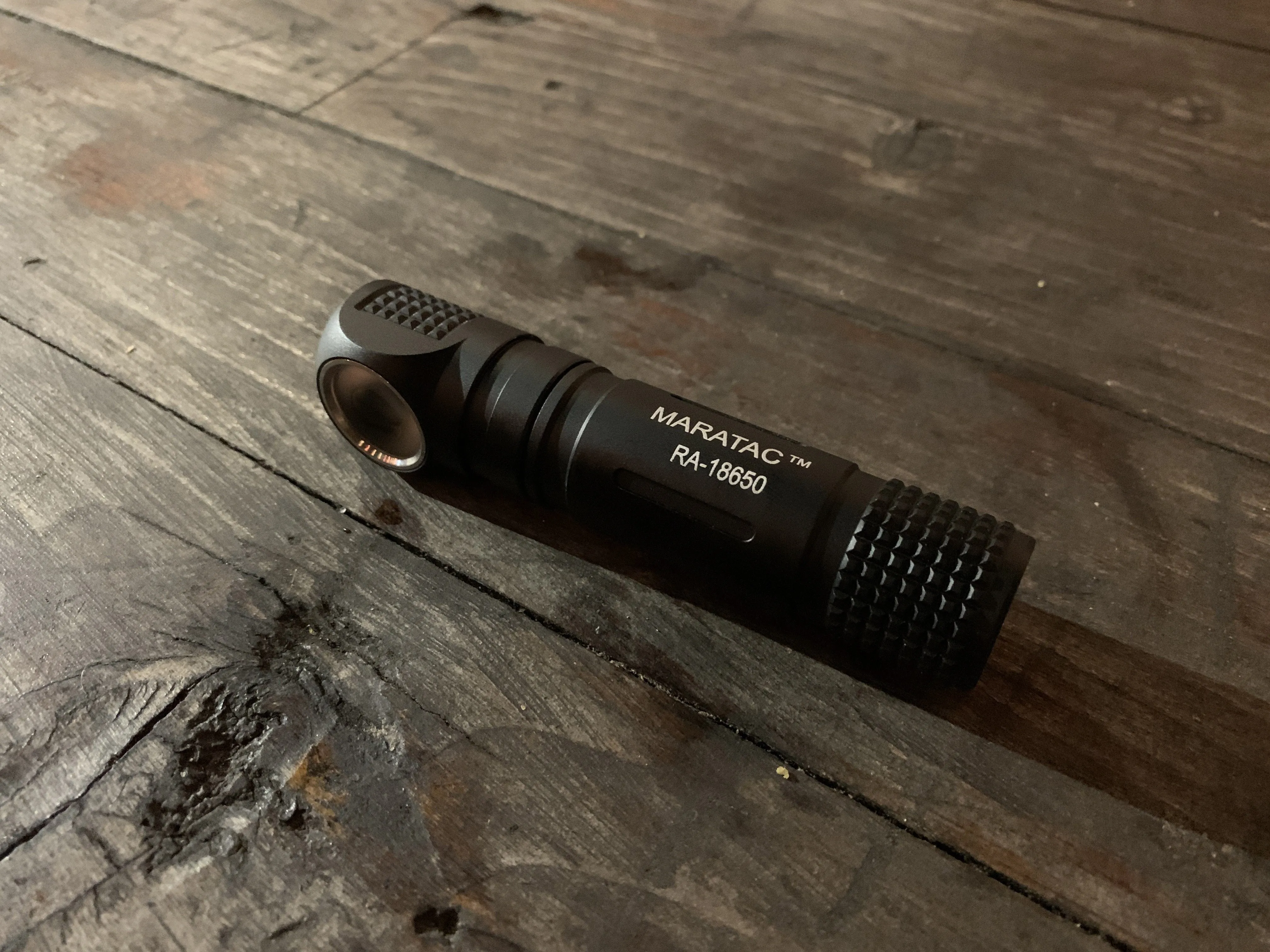 RA-18650 Right Angle Flood Flashlight by Maratac®